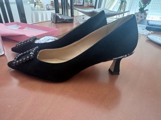 Zapatos Salón Alma en Pena Negros Hebilla