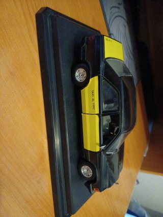 Burago Mercedes Benz 190E Taxi Barcelona  1/24