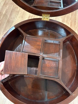 Mesa costurero de madera