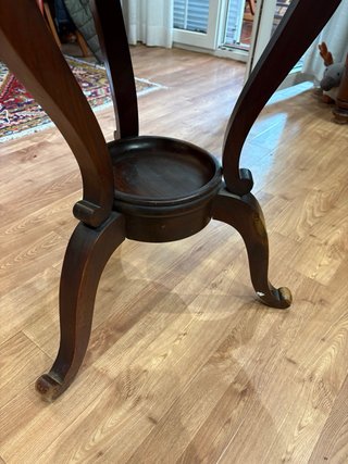 Mesa costurero de madera