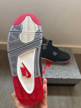 Jordan 4 Bred