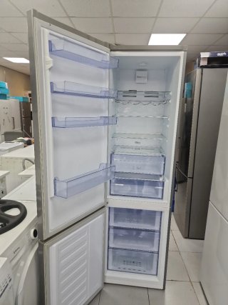 Nevera Beko 2m x 60cm con garantía