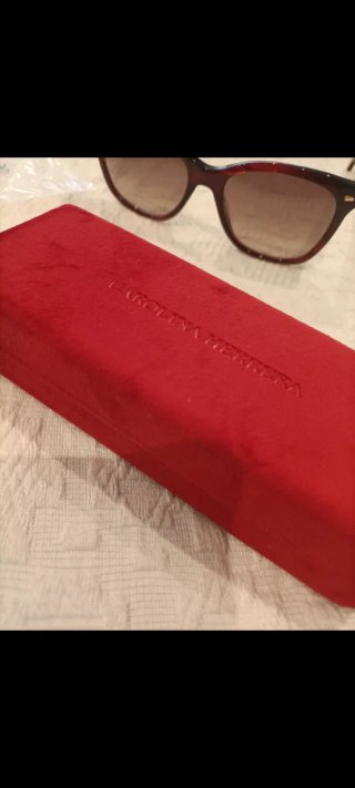 Gafas sol Carolina Herrera sin estrenar. NUEVO PRE