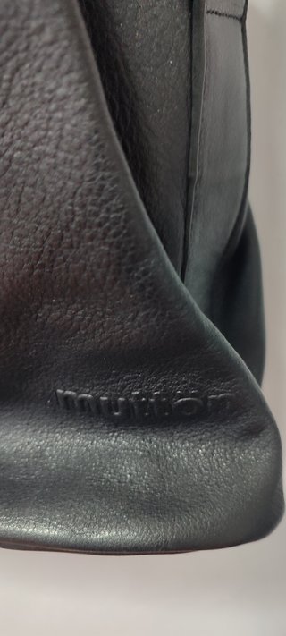 Bolso Mutton Negro Tipo Saco