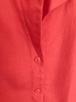 Chaqueta corta color rojo vivo