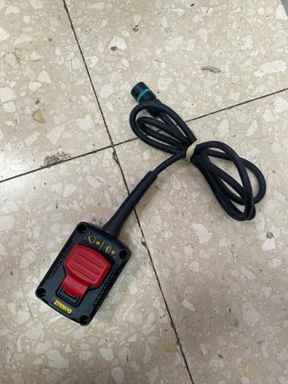 (TARA) FRESADORA DEWALT "DWE627KT"
