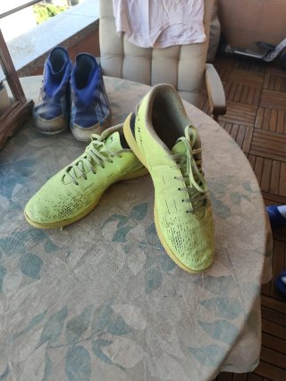Zapatillas Puma Amarillo y azul de Futbol Sala