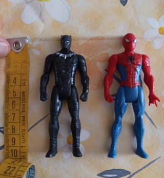 Lotto 2 mini figure Spiderman & Black Panther