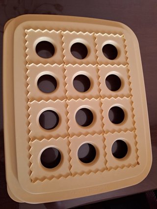 Set stampi Tupperware ravioli, biscotti e croissan