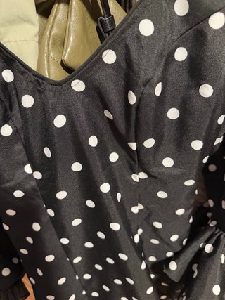 Traje Flamenca Negro con Volantes y Cancán