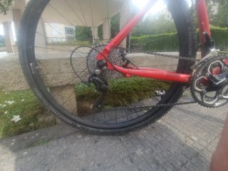 Bicicleta Gravel Pinnacle Roja