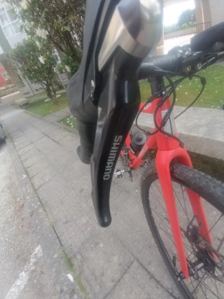 Bicicleta Gravel Pinnacle Roja