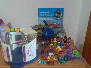Lote Playmobil: Escenario y Figuras