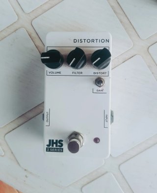 JHS 3 Series Distortion/Fuzz Pedal