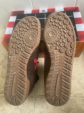 Munich XLS Talla 42 Marrón/Rojo