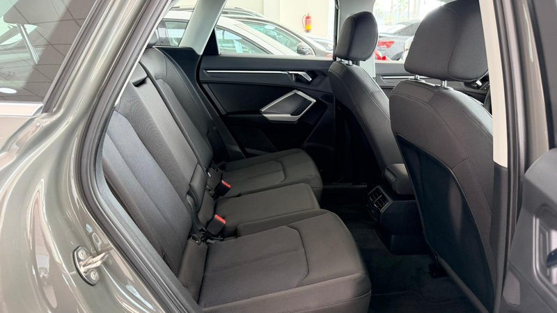 Audi Q3 2019, foto 20