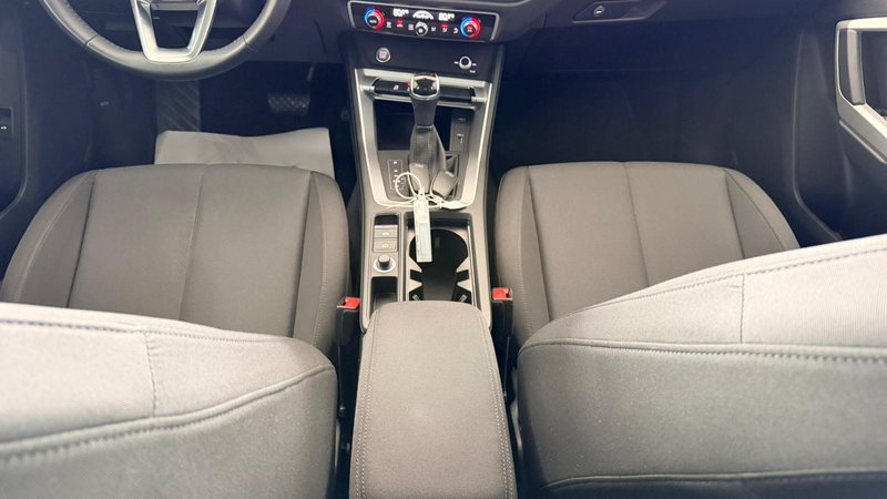 Audi Q3 2019, foto 27