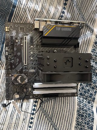 Pack Gaming Ryzen 5 5600 + ASUS TUF B550M + 32GB