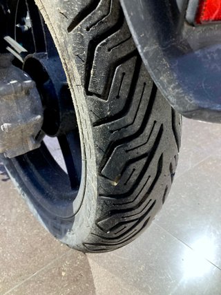 Kymco Agility City 125 Negra