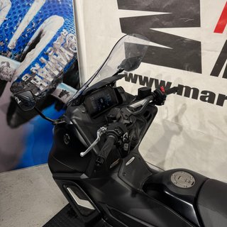 YAMAHA TMAX