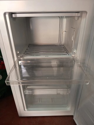 Congelador vertical blanco