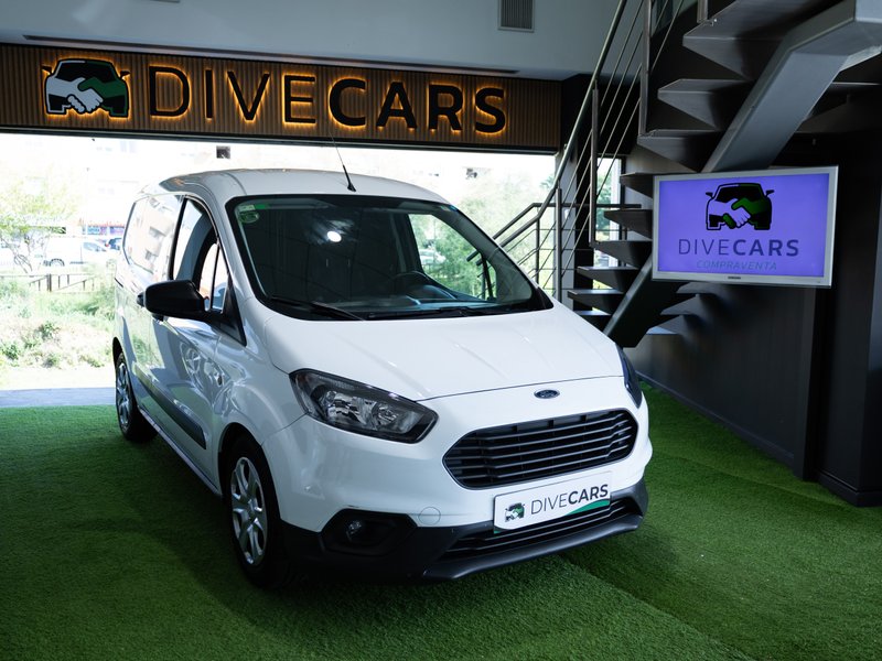 Ford Transit Courier Van 1.5 TDCI 2022 - foto 1