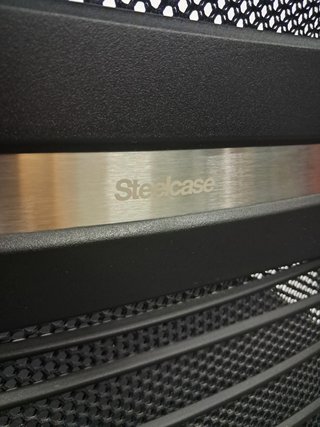 Silla STEELCASE THINK v2 reposacabezas profesional
