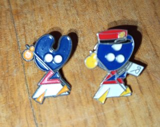 Lote Pins Colección Años 80 y 90