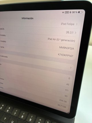 iPad Air 5ª 256GB + Magic Keyboard + Apple Pencil
