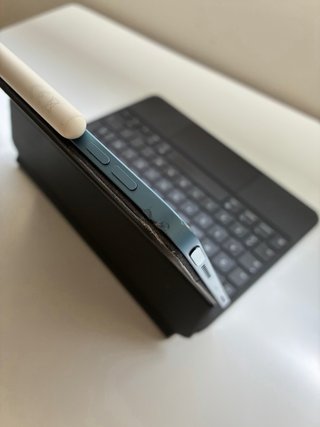 iPad Air 5ª 256GB + Magic Keyboard + Apple Pencil