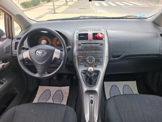 Toyota Auris 2009 solo 145000 km etiqueta C