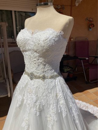 Vestido de Novia Blanco Encaje y Pedrería