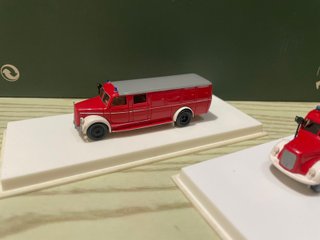 2 Camiones Bomberos Brekina Feuerwehr 4121 4120