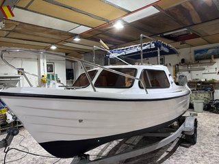 Barco Taylor 54
