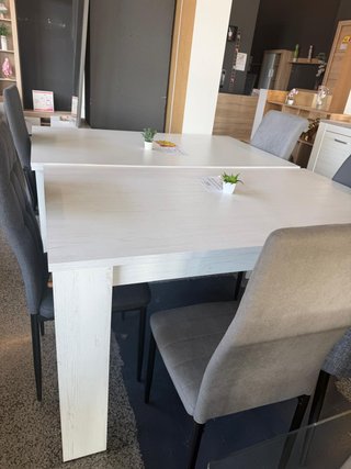 Pack mesa de madera y 4 sillas