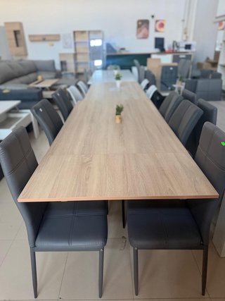 Pack mesa de madera y 4 sillas