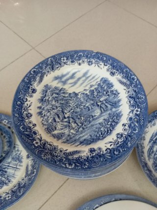 Vajilla Churchill Azul y Blanca