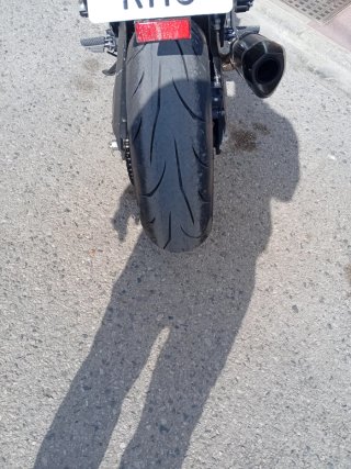 Kawasaki Z900 Negra y Verde