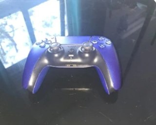 Play 5 slim digital y dos mandos azul y blanco