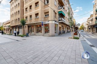 Local comercial en venta en Centre - Col.legis Nous - Riera Seca en Mollet del Vallès