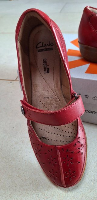 Zapatos Clarks Mujer Rojos Talla 38