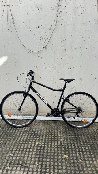 Bicicleta BTWIN Negra