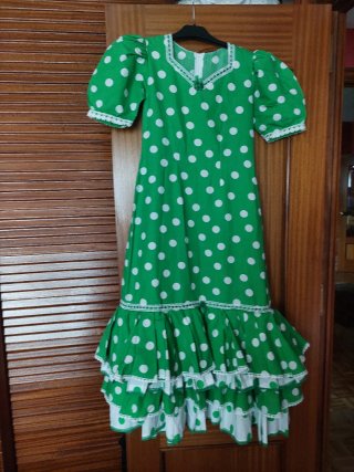 Vestido Madrileña y Sevillana lunares