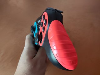 Joypad Switch Saitake con Amiibo