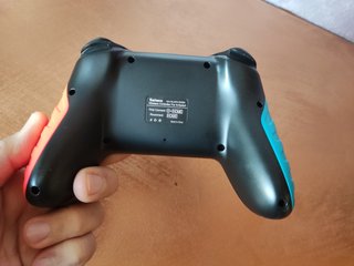 Joypad Switch Saitake con Amiibo