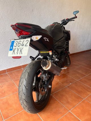 Kawasaki Z400 , año 2019 y 61.500km