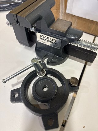 Torno de Banco Stanley Fatmax 100mm