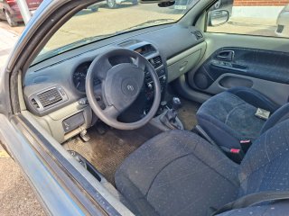 Renault Clio 2002