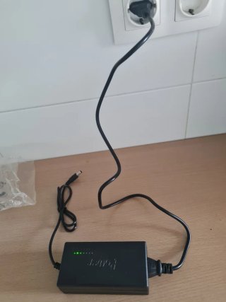 Adaptador CA 220V a CC 12-24V