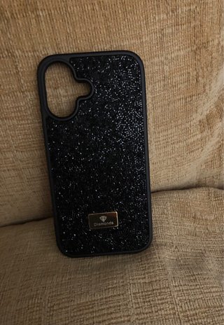 Funda iPhone 16 Diamonds Negra. Nueva